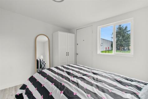 1908 S 43rd Street Tacoma WA 98418