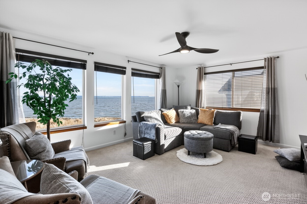 120 Sunrise Avenue SE Ocean Shores WA 98569