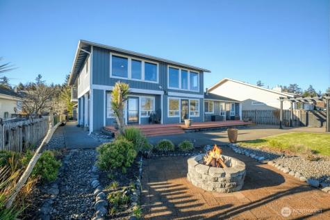 120 Sunrise Avenue SE Ocean Shores WA 98569