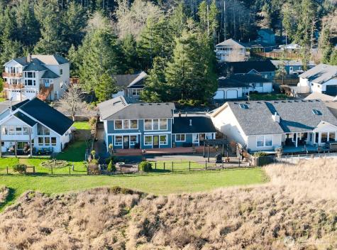 120 Sunrise Avenue SE Ocean Shores WA 98569