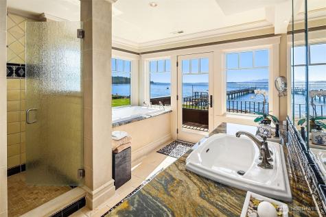 5844 Mutiny Bay Road Freeland WA 98249