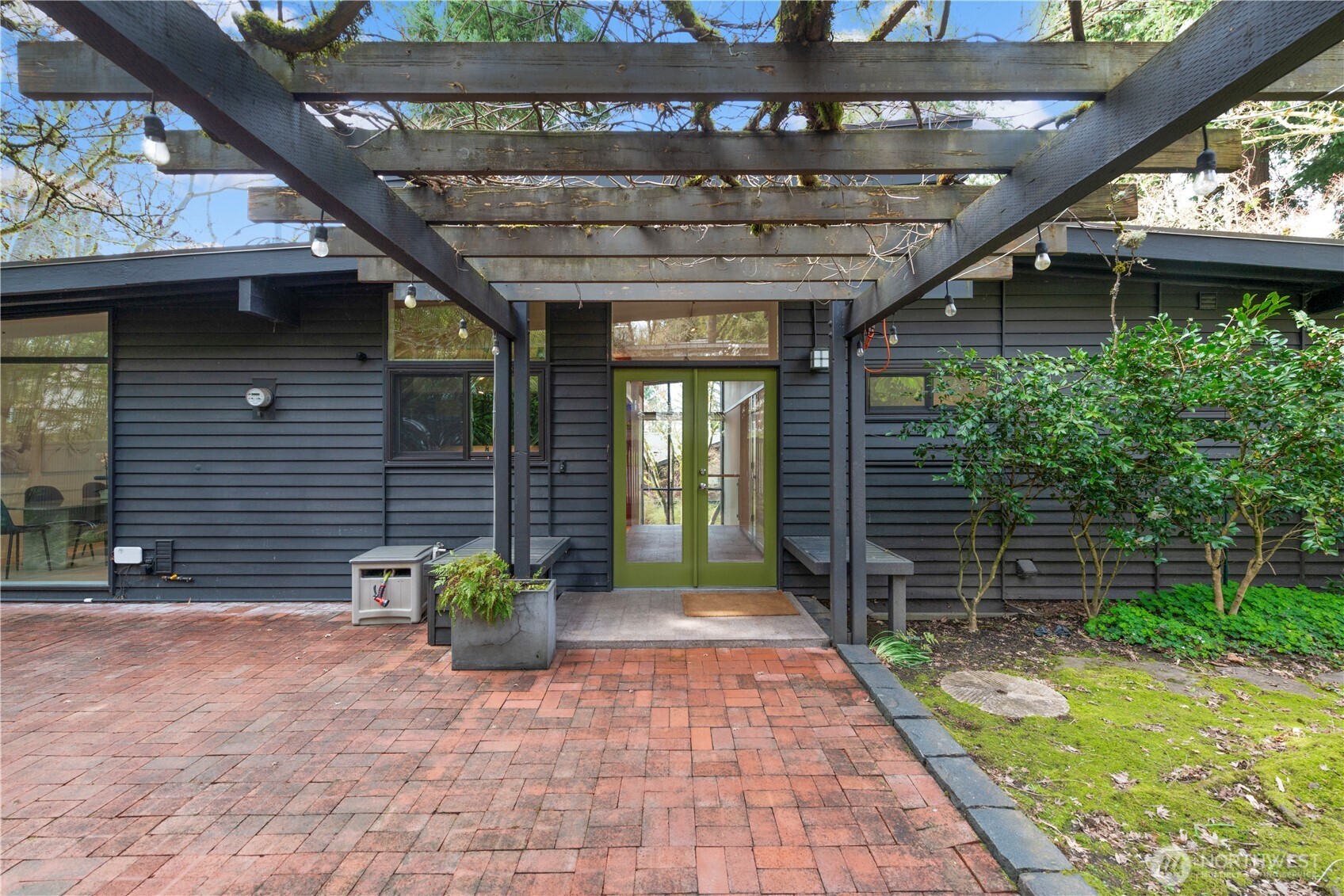 16 Wembley Lane Mercer Island WA 98040