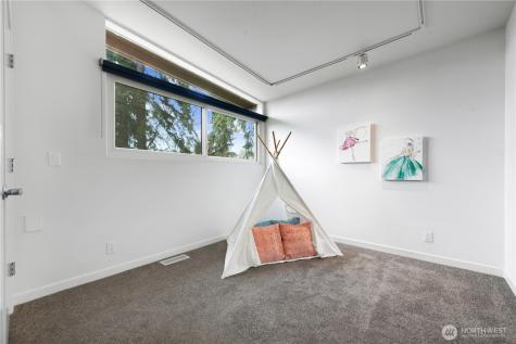16 Wembley Lane Mercer Island WA 98040
