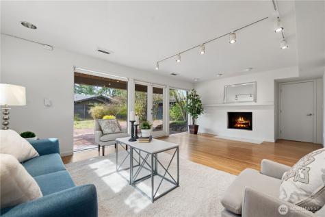 16 Wembley Lane Mercer Island WA 98040