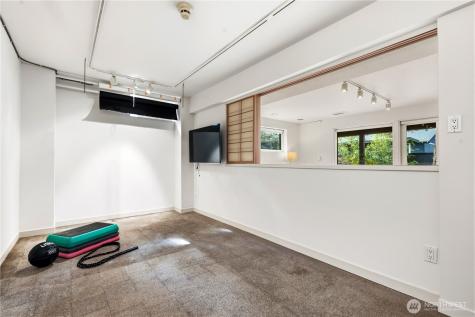 16 Wembley Lane Mercer Island WA 98040