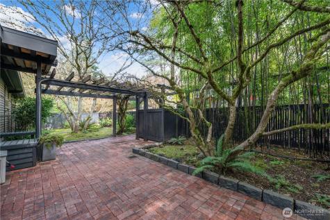16 Wembley Lane Mercer Island WA 98040