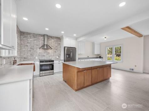 417 N Columbia Street Chelan WA 98816