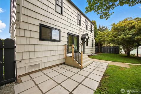 417 N Columbia Street Chelan WA 98816