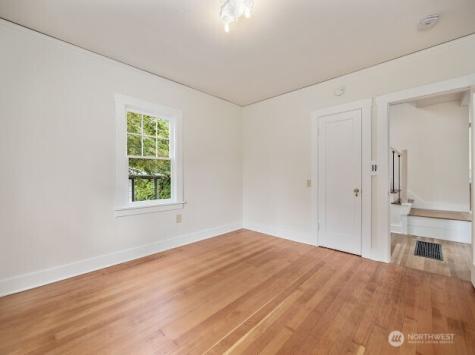 417 N Columbia Street Chelan WA 98816