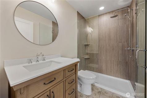 417 N Columbia Street Chelan WA 98816