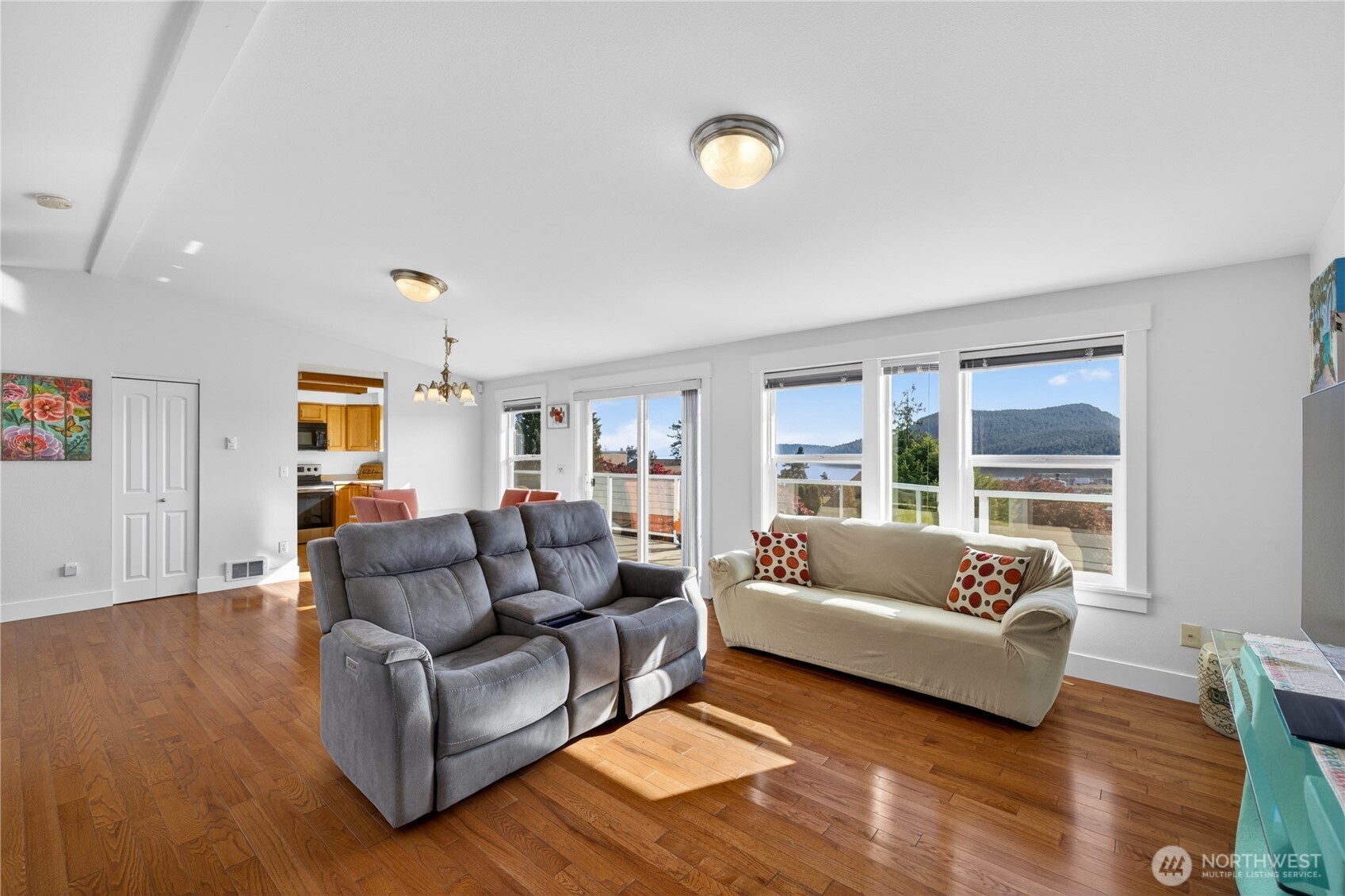 5012 Macbeth Drive Anacortes WA 98221