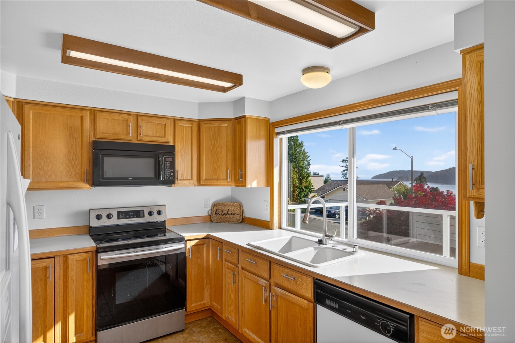 5012 Macbeth Drive Anacortes WA 98221