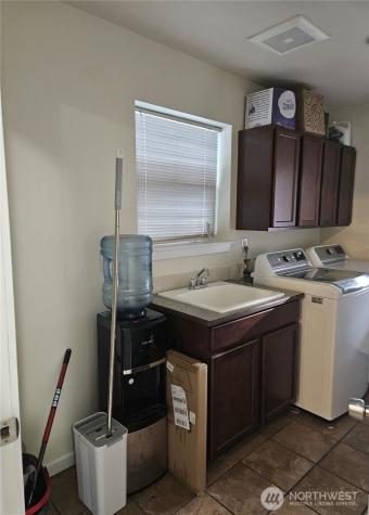 8921 Commercial Street SW Lakewood WA 98498