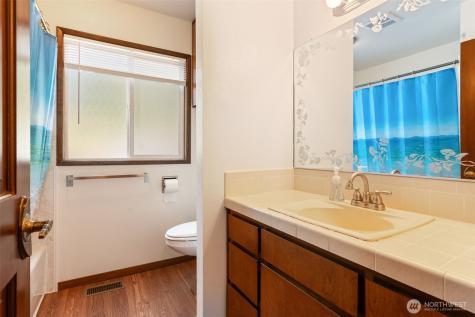 132 Lake Terrace Drive Mossyrock WA 98564