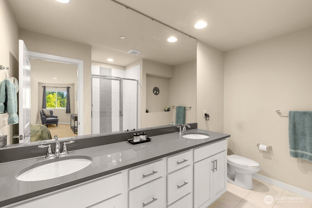 14715 Admiralty Way Lynnwood WA 98087