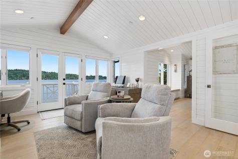 5021 Lakehurst Lane Bellevue WA 98006