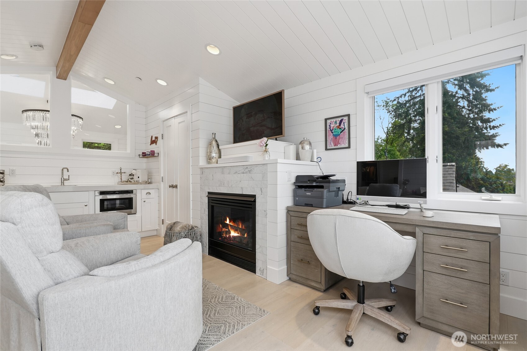 5021 Lakehurst Lane Bellevue WA 98006
