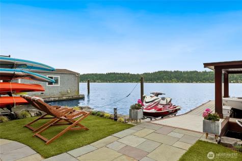 5021 Lakehurst Lane Bellevue WA 98006