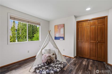 26057 SE 38th Street Sammamish WA 98029