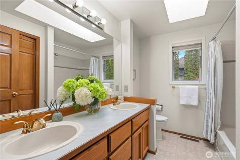 26057 SE 38th Street Sammamish WA 98029