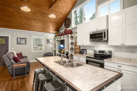 11303 86th Avenue E Puyallup WA 98373