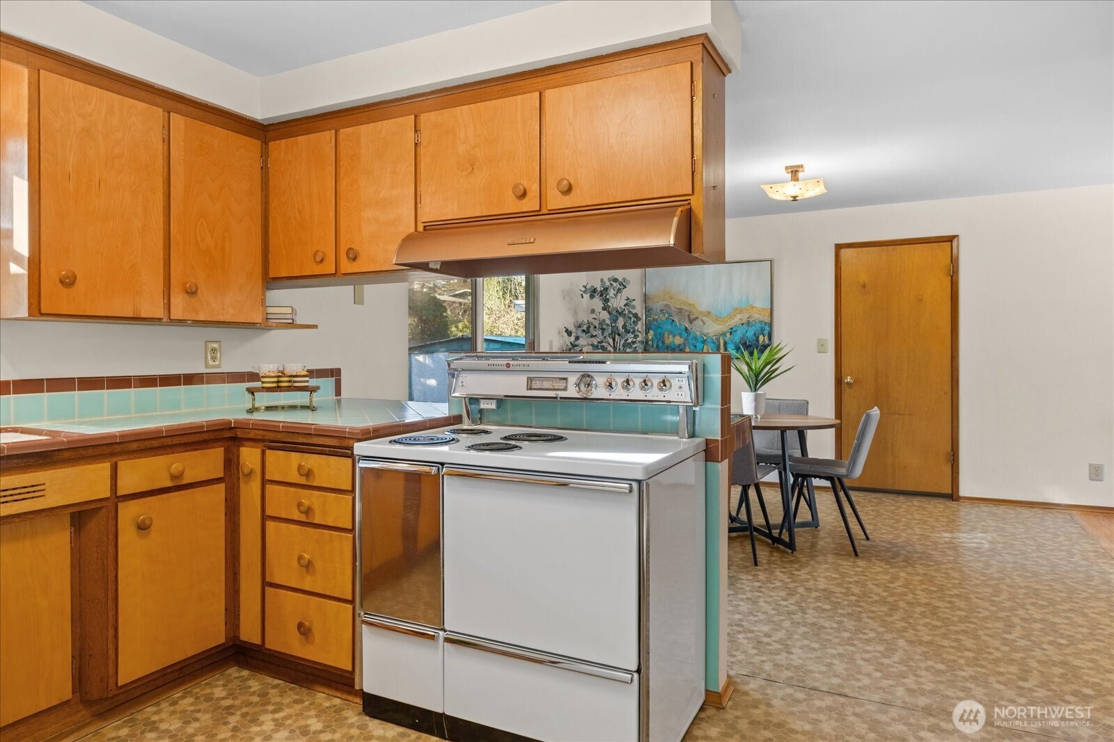 323 NW 202nd Street Shoreline WA 98177