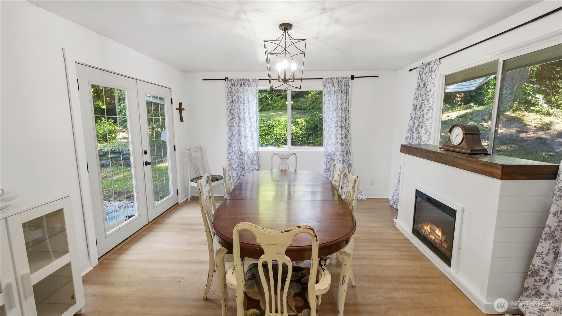 18427 Homeview Drive Edmonds WA 98026