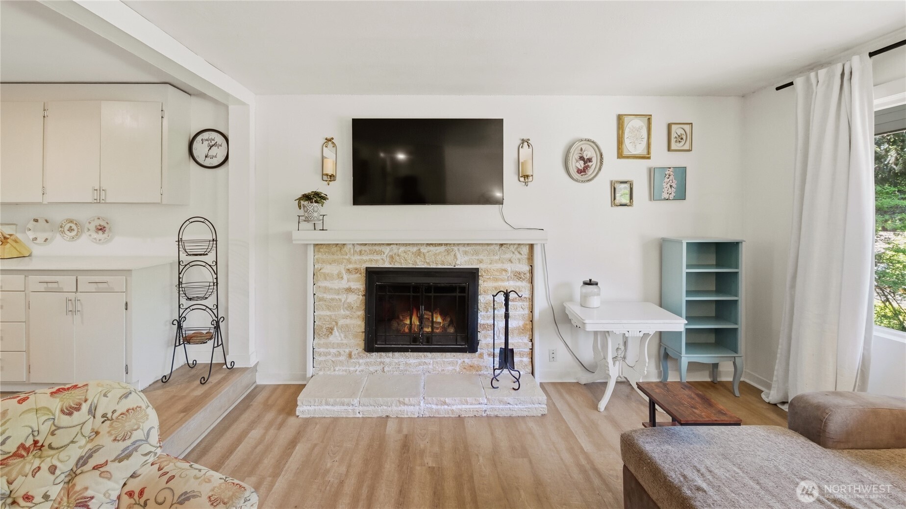18427 Homeview Drive Edmonds WA 98026
