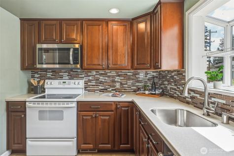 16509 Fremont Avenue N Shoreline WA 98133