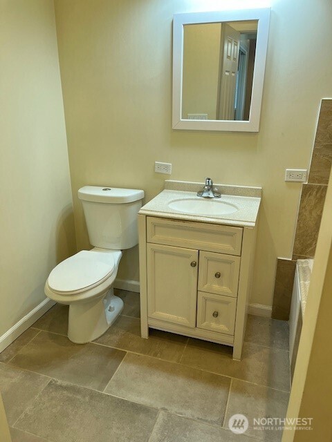 5728 Roosevelt Way NE Seattle WA 98105