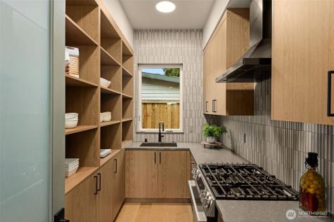 15625 SE 9th Street Bellevue WA 98008