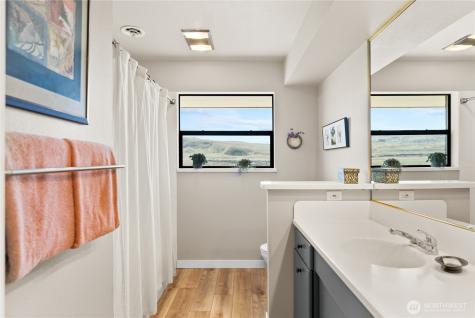 940 Sunrise Heights Road Okanogan WA 98840