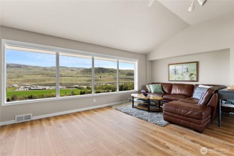 940 Sunrise Heights Road Okanogan WA 98840