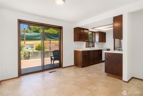 18552 15th Loop NE Poulsbo WA 98370