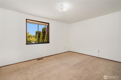 18552 15th Loop NE Poulsbo WA 98370