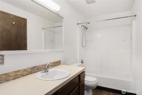 18552 15th Loop NE Poulsbo WA 98370