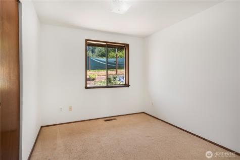 18552 15th Loop NE Poulsbo WA 98370