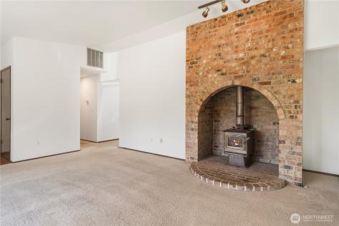 18552 15th Loop NE Poulsbo WA 98370