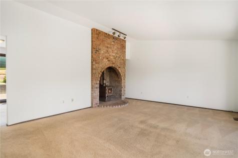 18552 15th Loop NE Poulsbo WA 98370