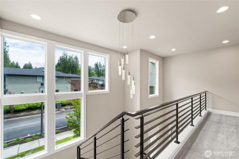 2483 NE 242nd Place Sammamish WA 98074