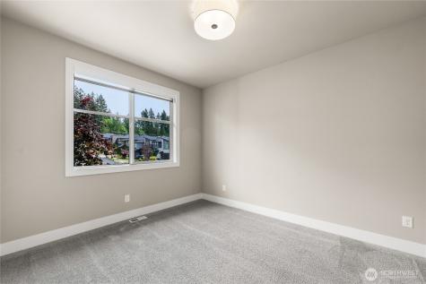 2483 NE 242nd Place Sammamish WA 98074