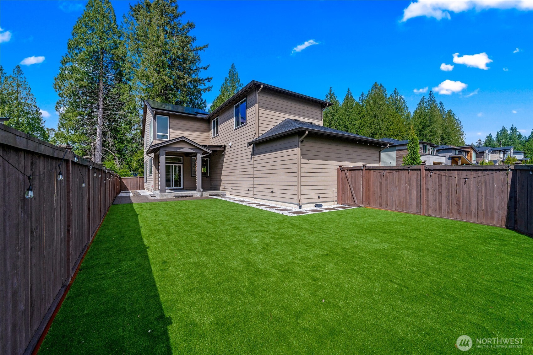 2483 NE 242nd Place Sammamish WA 98074