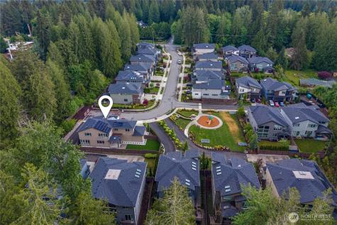 2483 NE 242nd Place Sammamish WA 98074