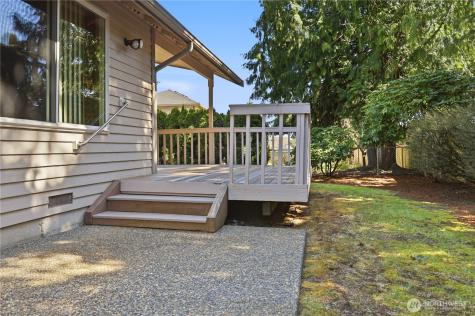 824 151st Place SW Lynnwood WA 98087