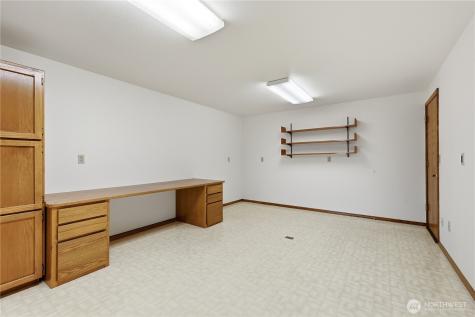 824 151st Place SW Lynnwood WA 98087