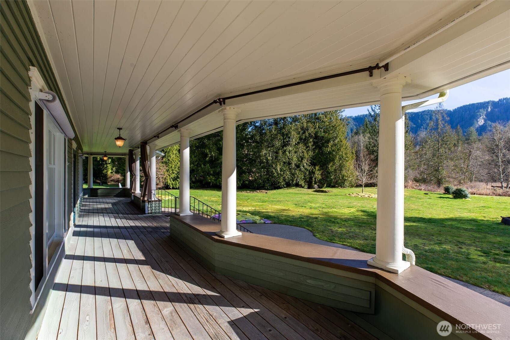 5566 Williams Lake Road Deming WA 98244