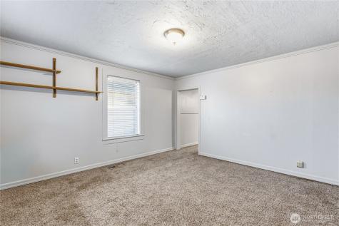 8434 34th Avenue S Seattle WA 98118