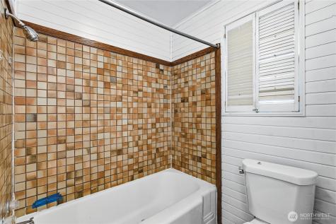 8434 34th Avenue S Seattle WA 98118