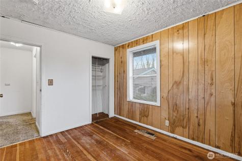 8434 34th Avenue S Seattle WA 98118