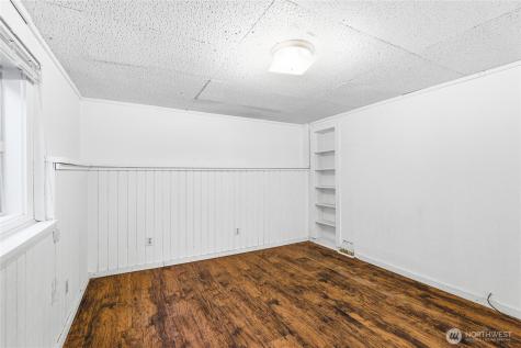 8434 34th Avenue S Seattle WA 98118